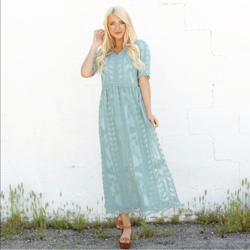Lace Maxi Dress